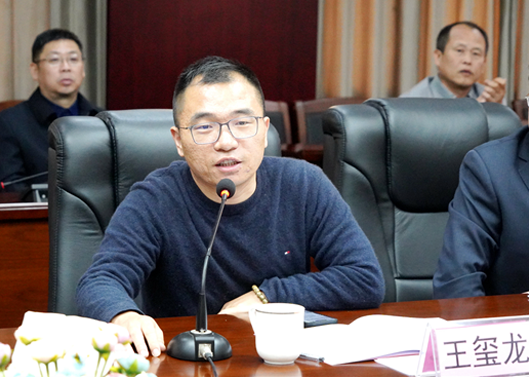 致遠(yuǎn)科技為蘆溪中學(xué)校慶捐贈(zèng)100萬(wàn)，支持母校發(fā)展